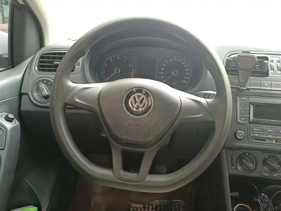Volkswagen Polo — миниатюра 15