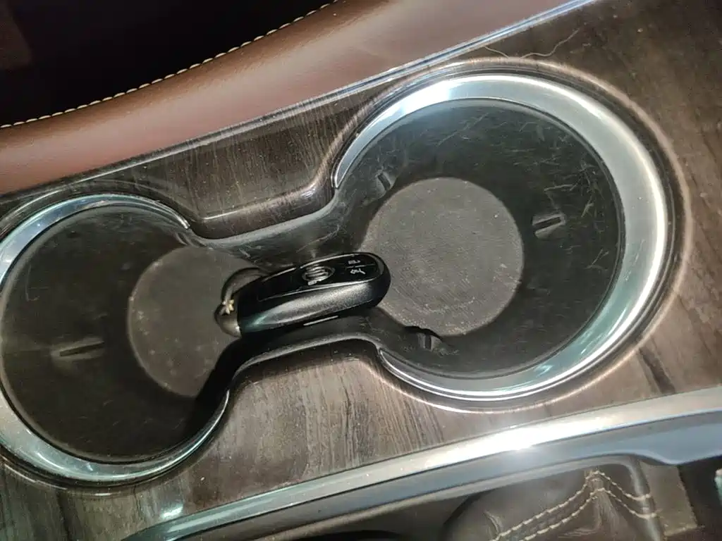 Buick Envision Plus — миниатюра 9