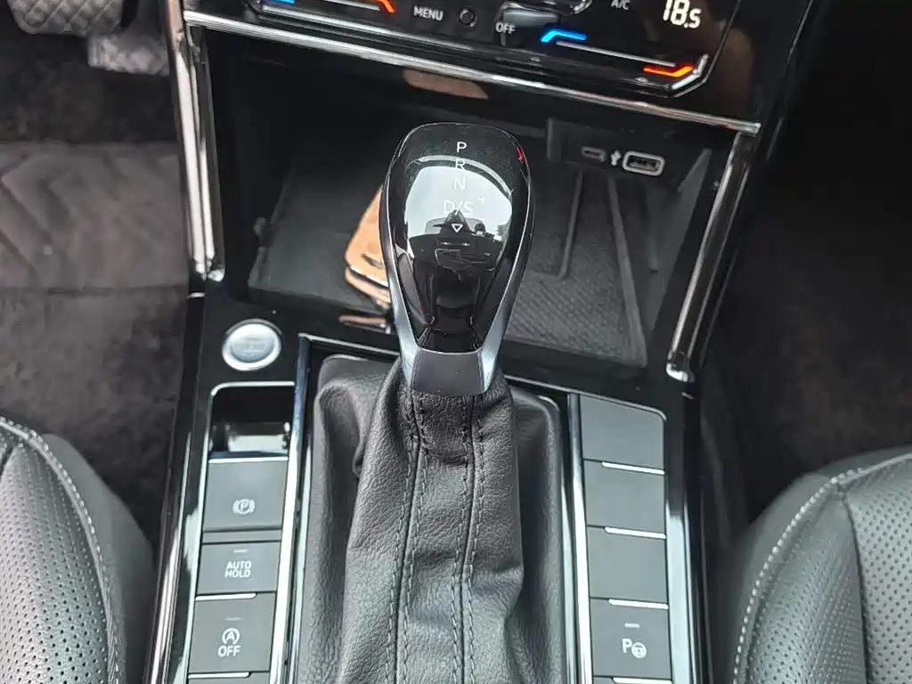 Volkswagen Passat — миниатюра 10