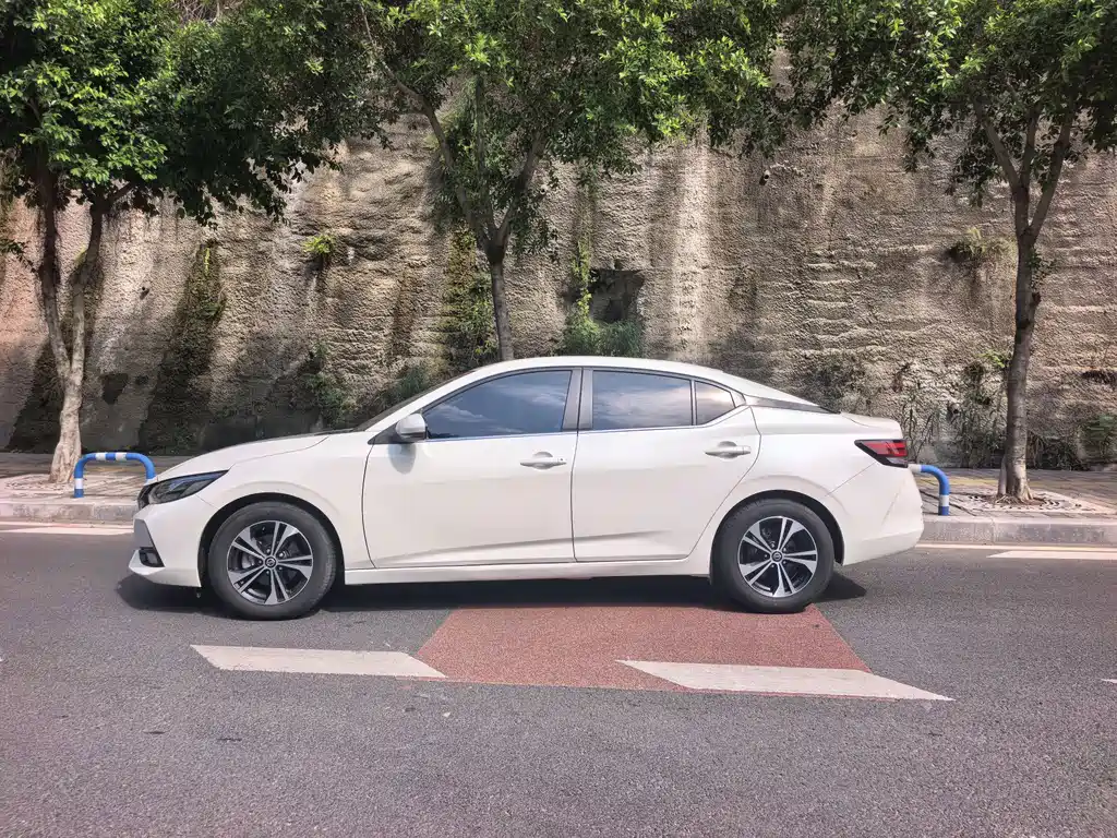 Nissan Sylphy — миниатюра 4
