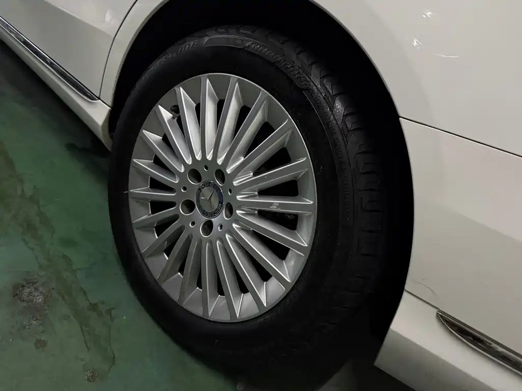 Mercedes-Benz C-Class — миниатюра 17