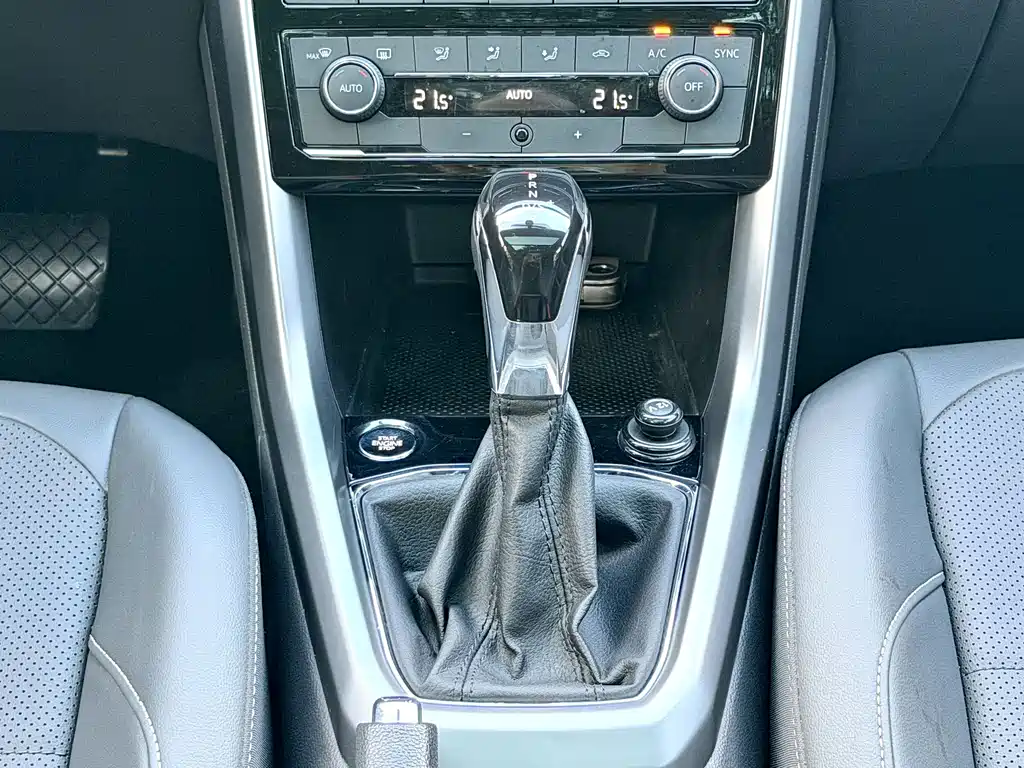 Volkswagen T-Cross — миниатюра 10