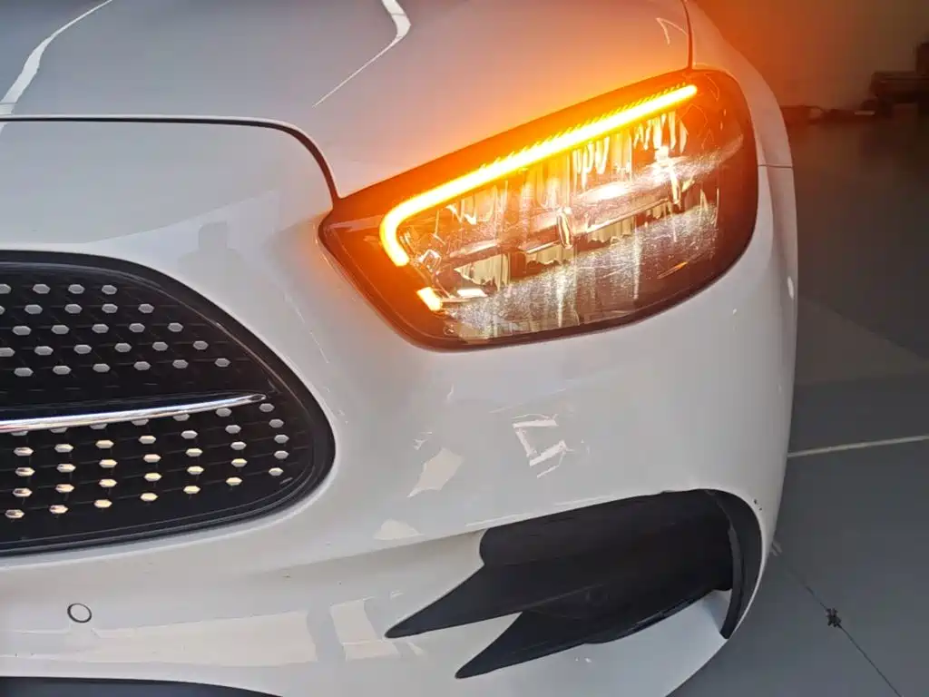 Mercedes-Benz E-Class — миниатюра 24