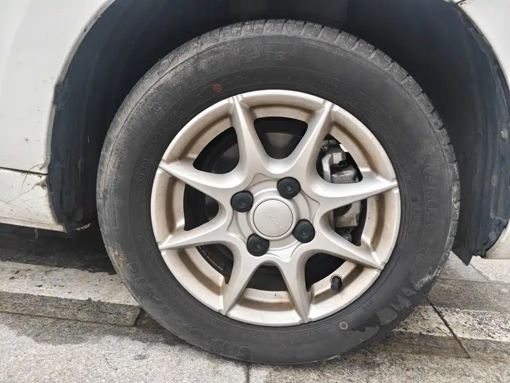 Roewe Clever — миниатюра 26