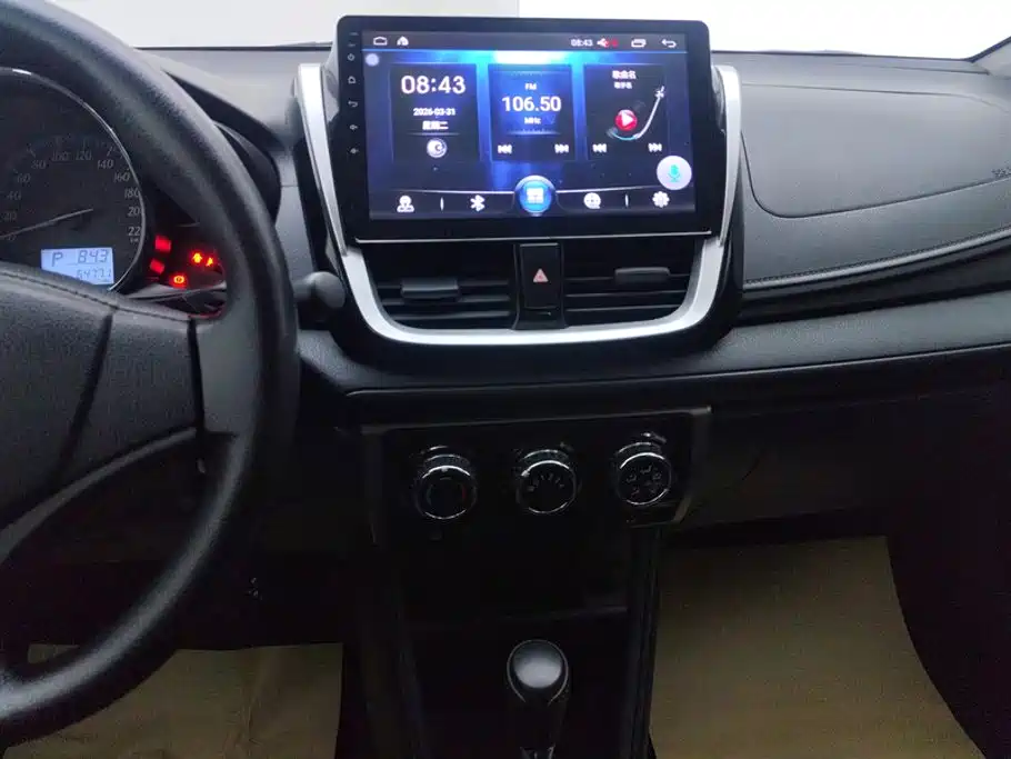 Toyota Yaris L — миниатюра 13
