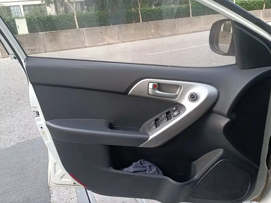 Kia Forte — миниатюра 7