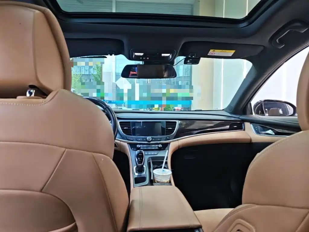 Buick LaCrosse — миниатюра 18