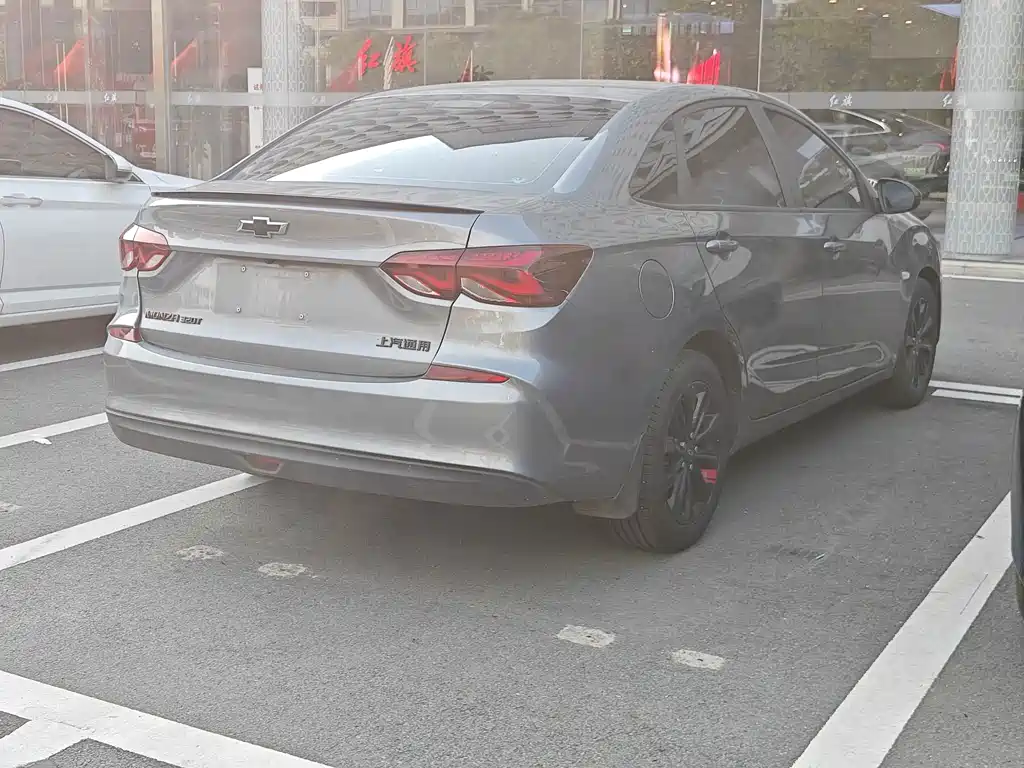Chevrolet Monza — миниатюра 5