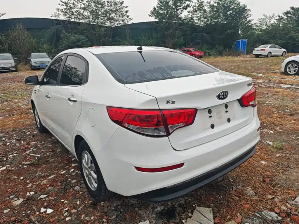 Kia K2 — миниатюра 5