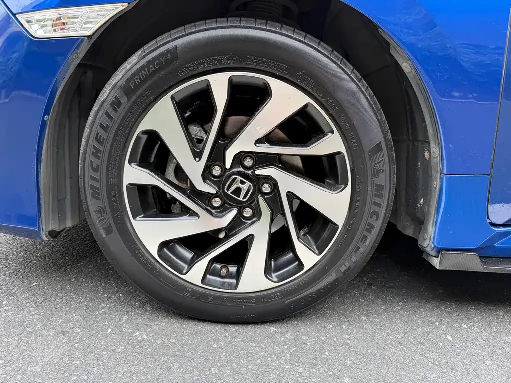 Honda Civic — миниатюра 5
