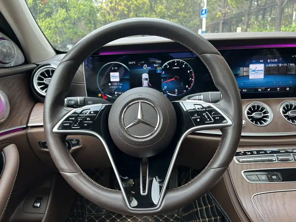 Mercedes-Benz E-Class E 2023 E 300 L Fashion