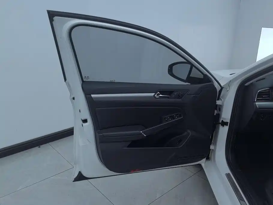 Volkswagen Lamando — миниатюра 7