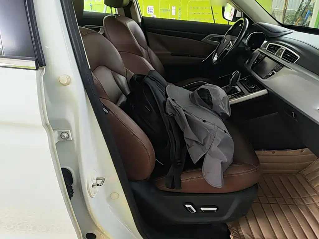 Geely Boyue — миниатюра 25