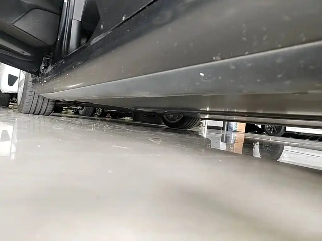 Tesla Model 3 — миниатюра 22