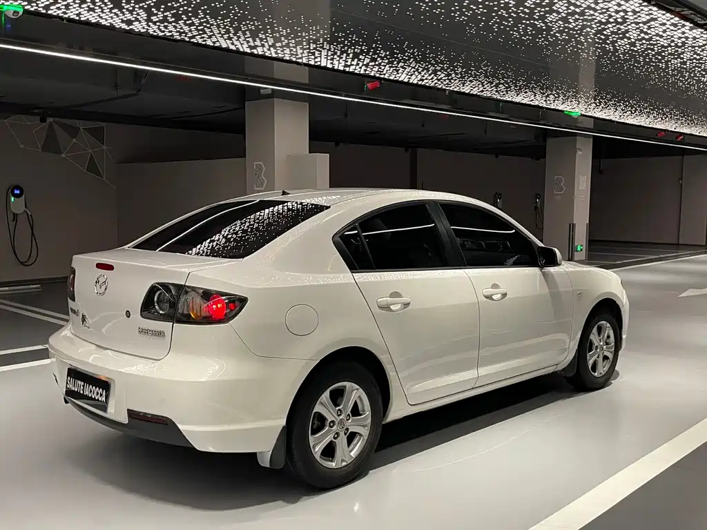Mazda Mazda3 2012 1.6L AT