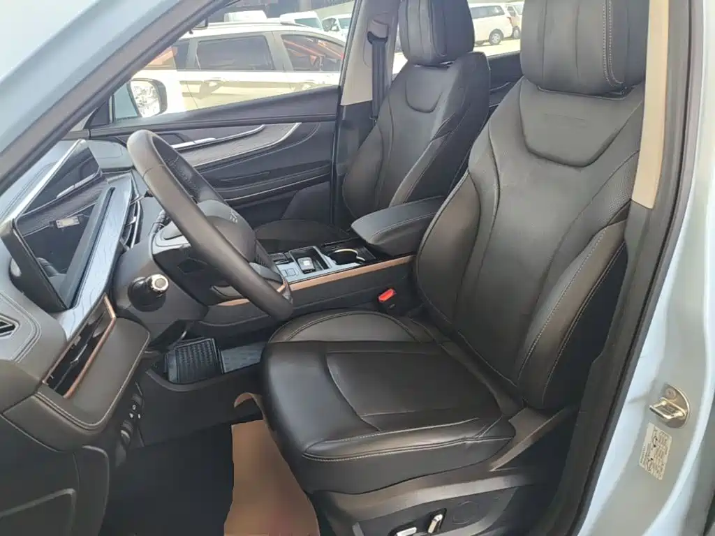 Exeed Zhaofeng C-DM — миниатюра 15