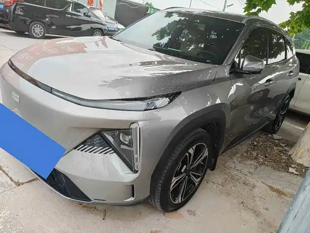 2023 Geely Galaxy L7