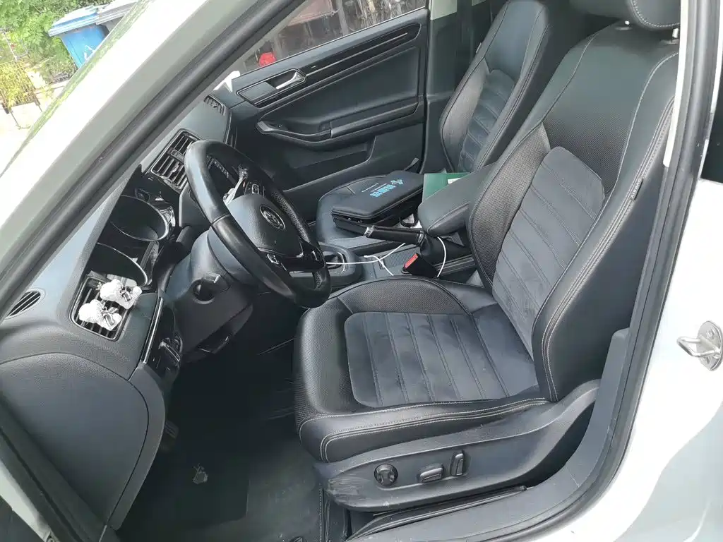 Volkswagen Sagitar — миниатюра 16