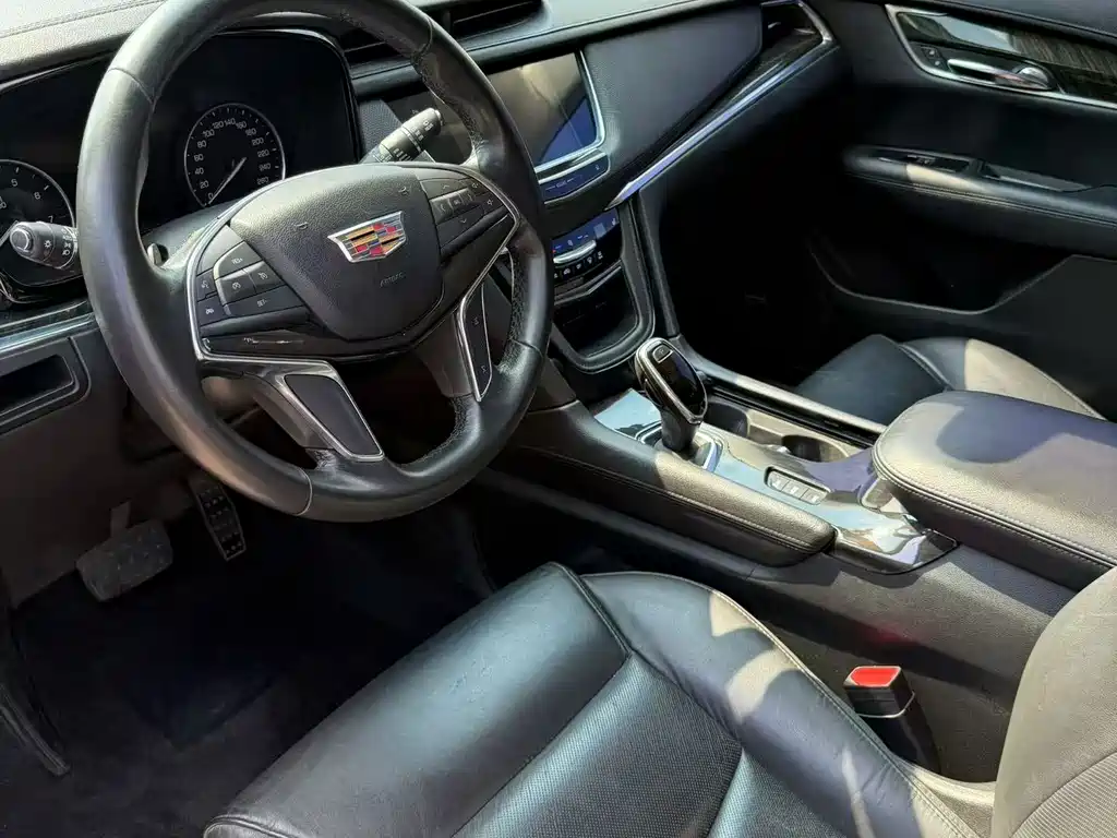 Cadillac XT5 2018 28T Luxury