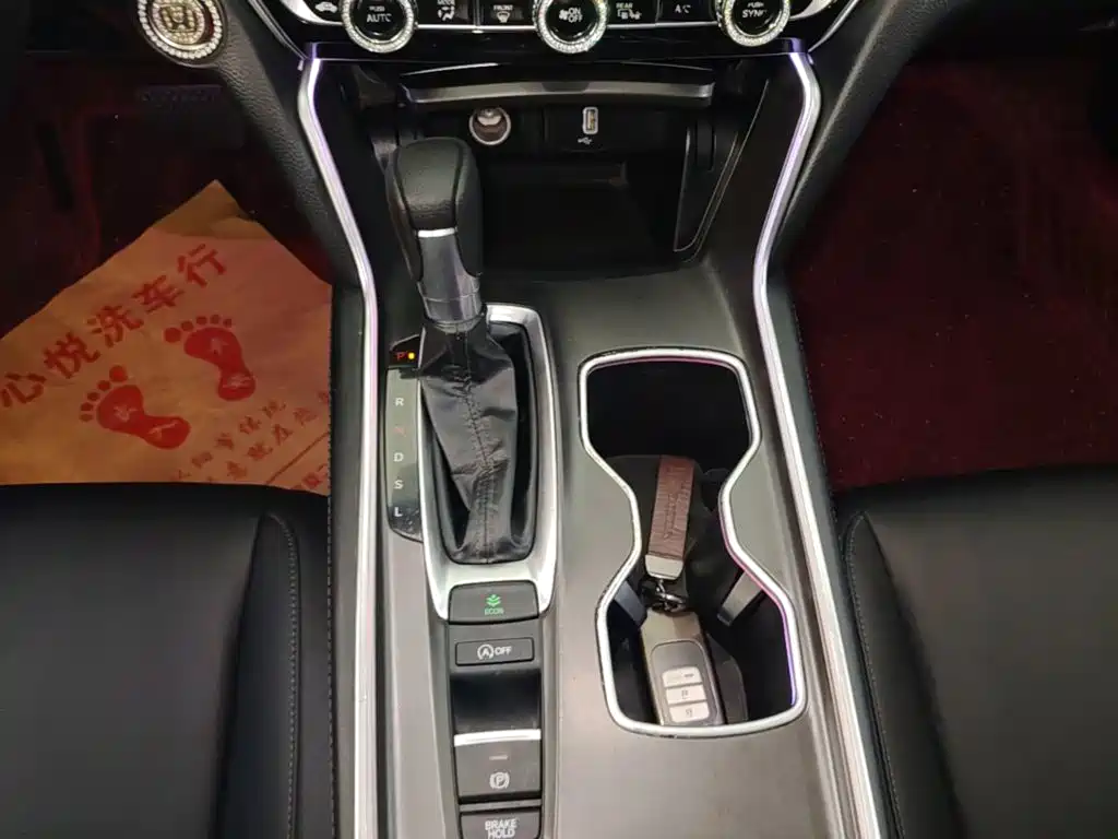 Honda Accord — миниатюра 14