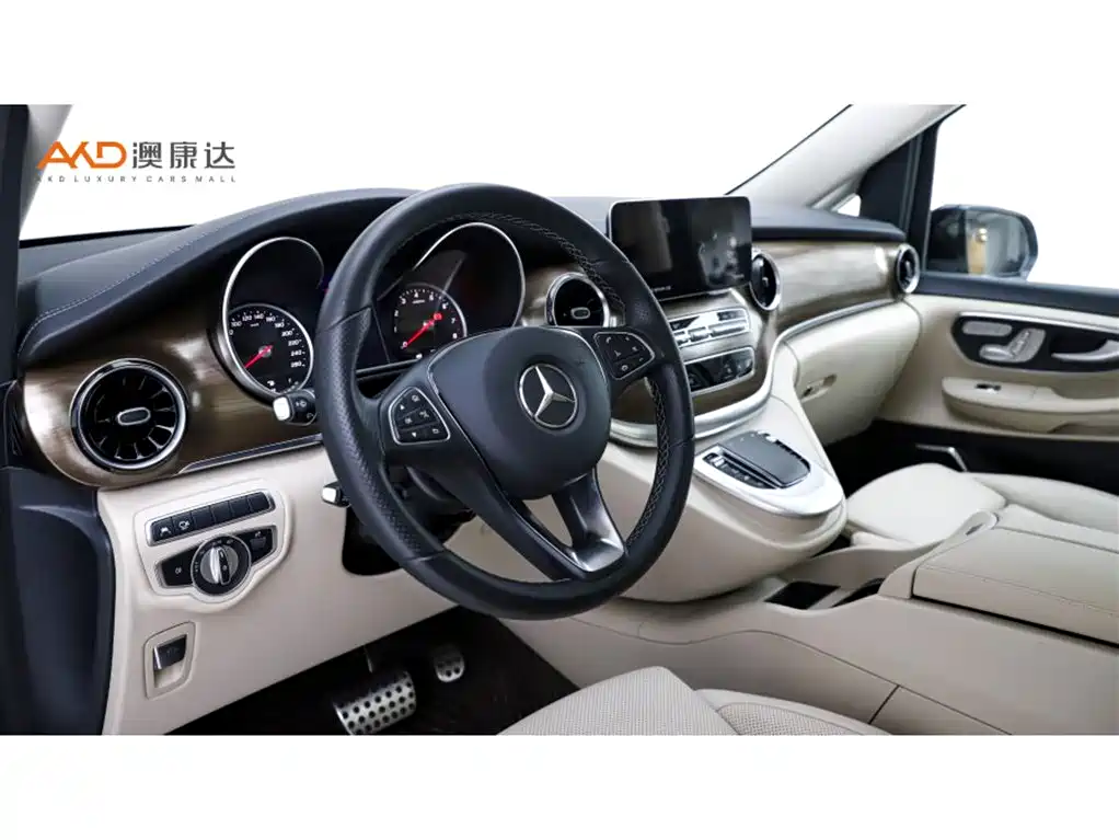 Mercedes-Benz V-Class - фото 6