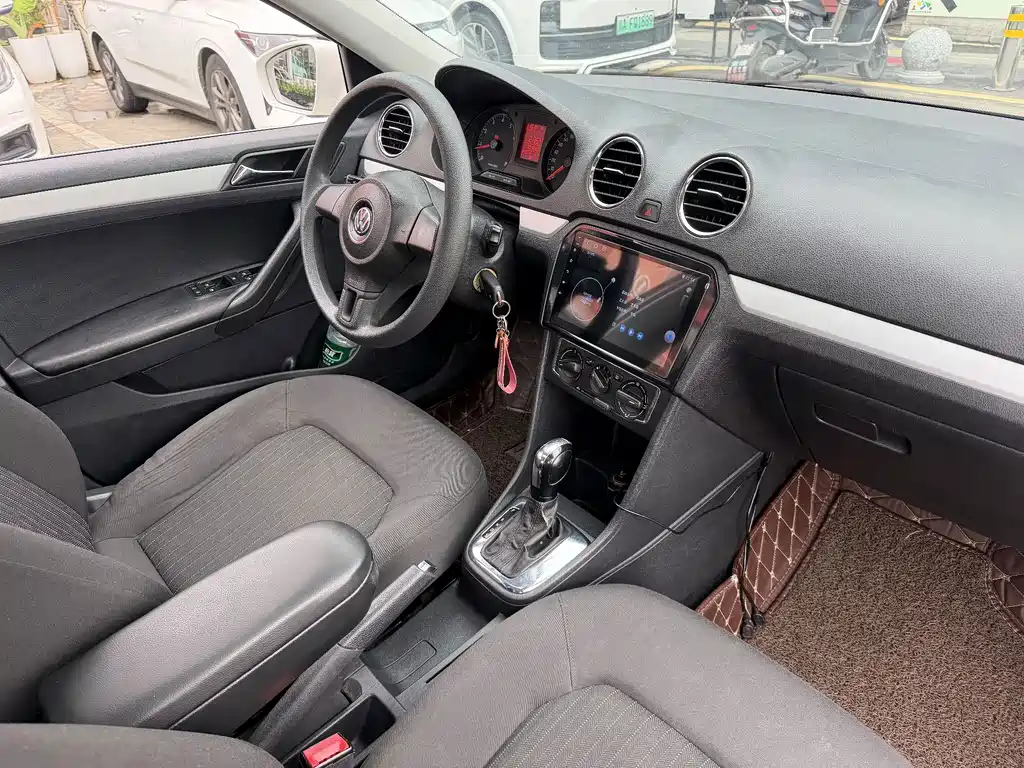 Volkswagen Jetta — миниатюра 8