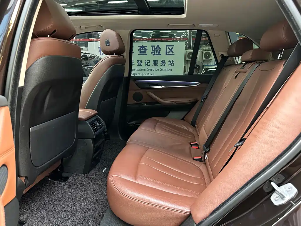 BMW X5 (Import) — миниатюра 12