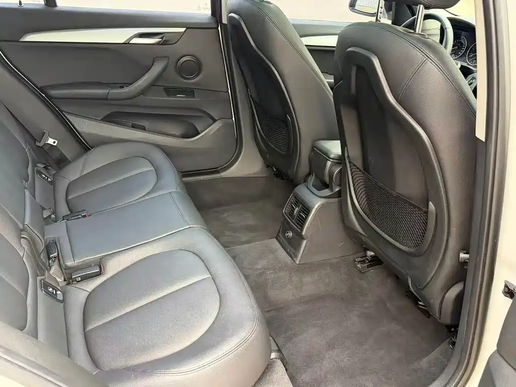 BMW X1 — миниатюра 8