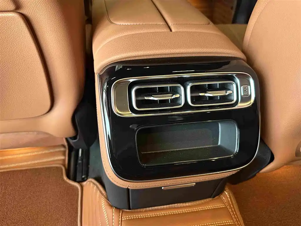 Mercedes-Benz S-Class — миниатюра 10