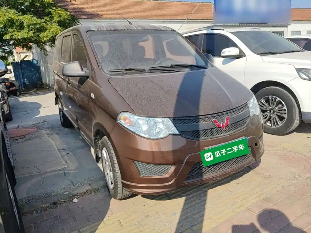 Wuling Hongguang — миниатюра 4