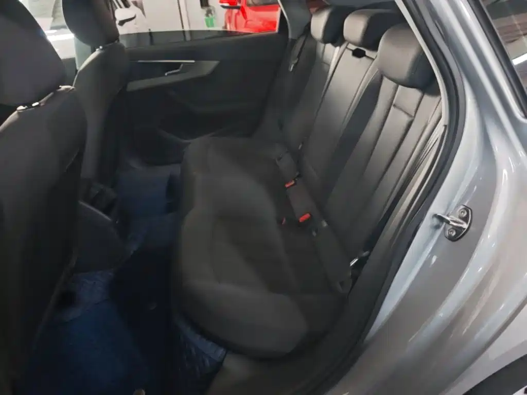 Audi A4L — миниатюра 17