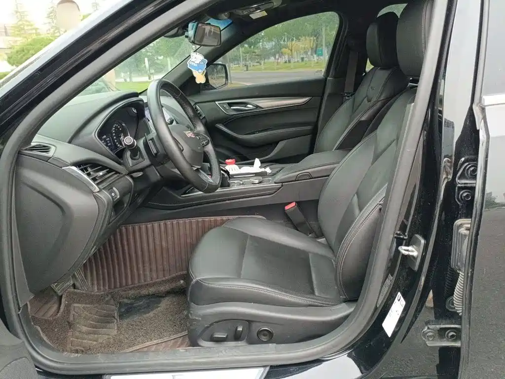 Cadillac CT5 — миниатюра 12