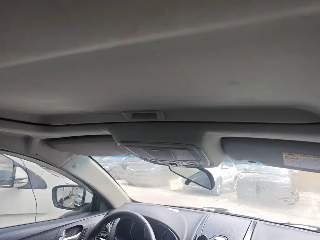 Geely Emgrand — миниатюра 7