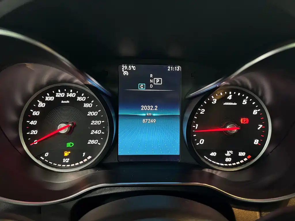 Mercedes-Benz GLC — миниатюра 13