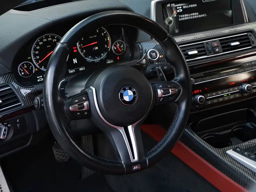 BMW M6 — миниатюра 9