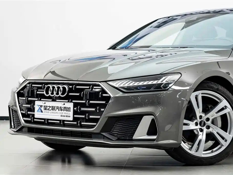 Audi A7L 2024 45TFSI quattro S-line