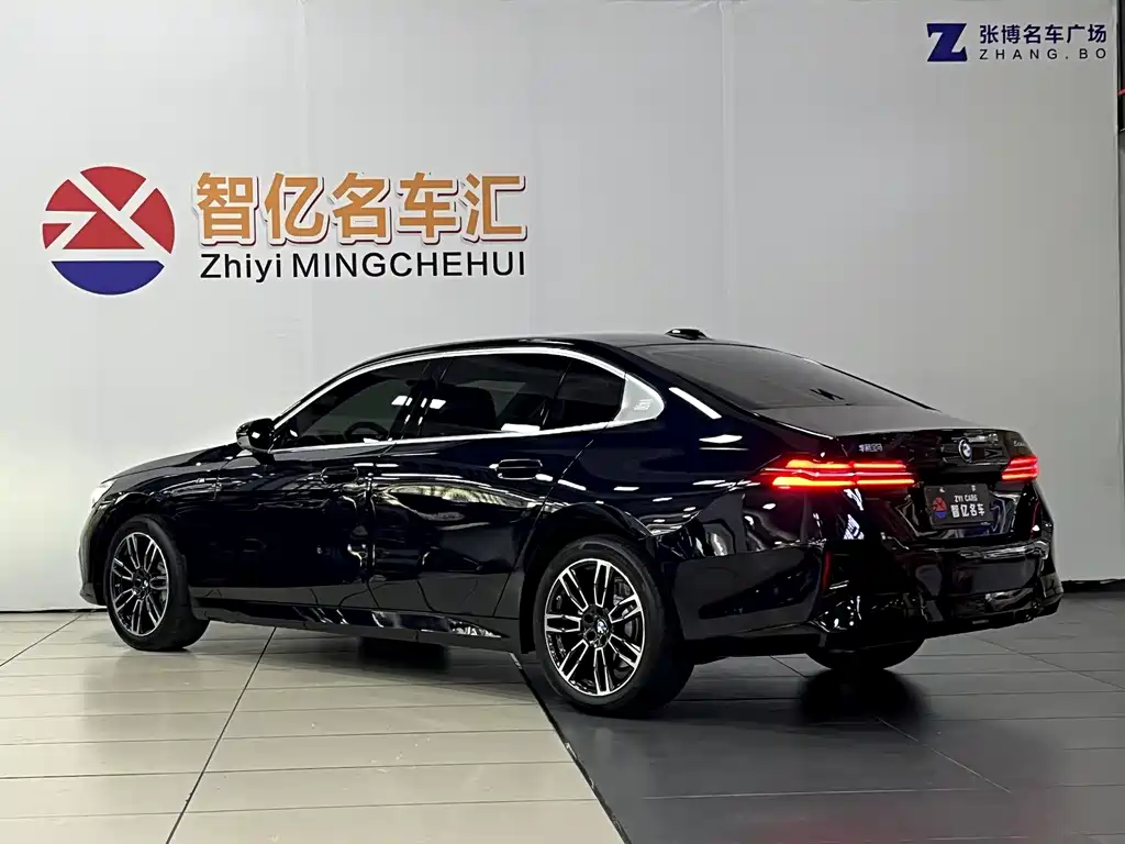 BMW 5 Series 5 2025 530Li Lead M Sport