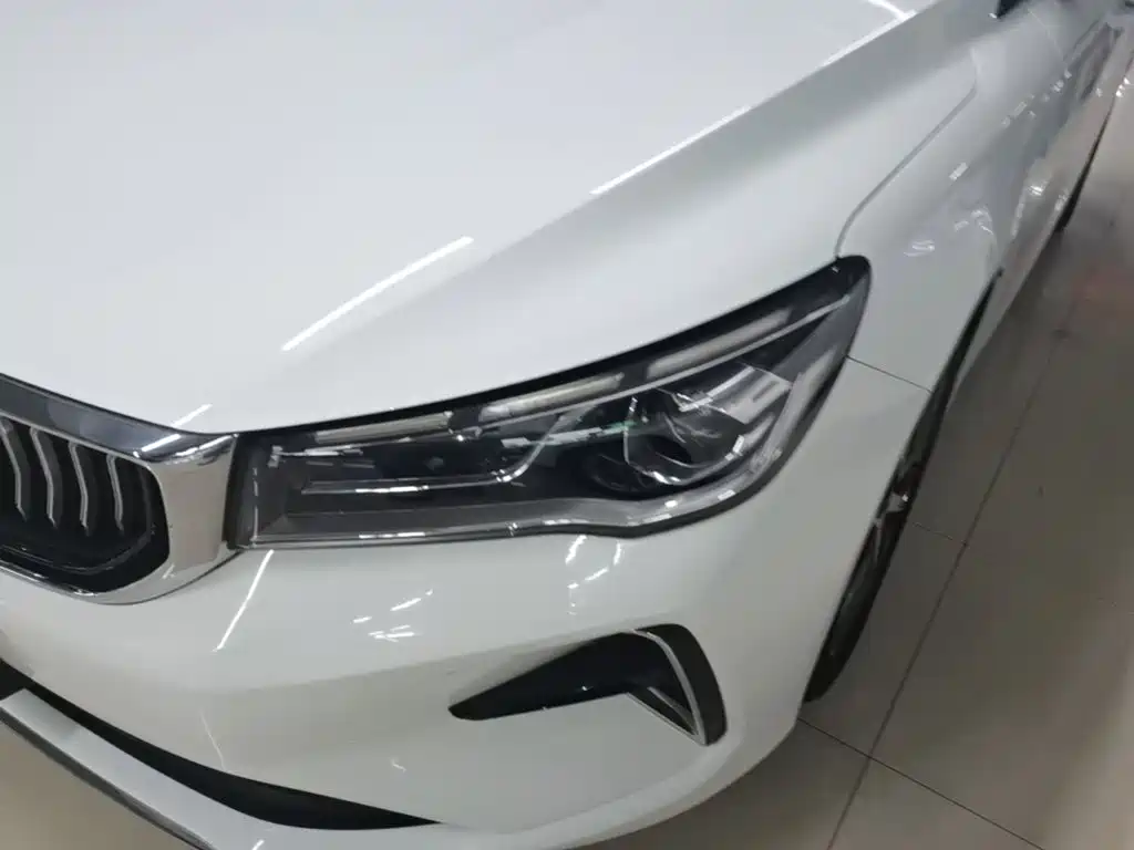 Geely Emgrand — миниатюра 24