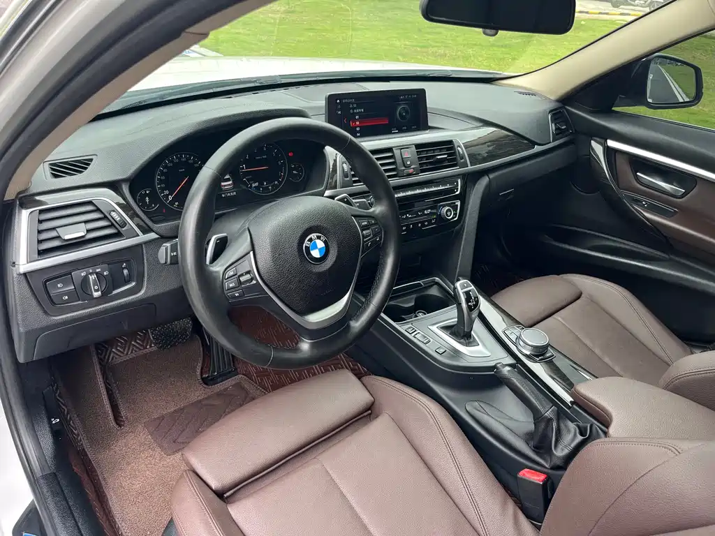 BMW 3 Series — миниатюра 18
