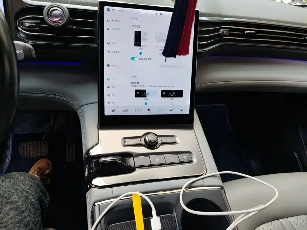NIO ES6 — миниатюра 9