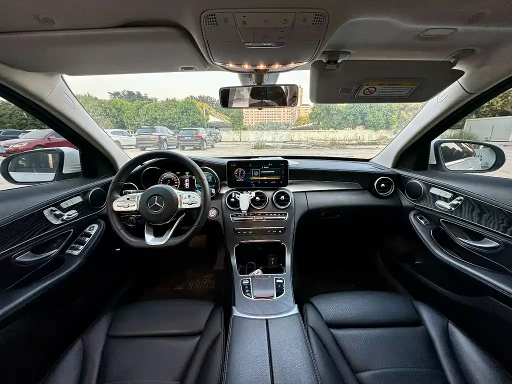 Mercedes-Benz C-Class — миниатюра 5