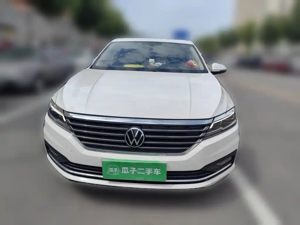 Volkswagen Lavida — миниатюра 2