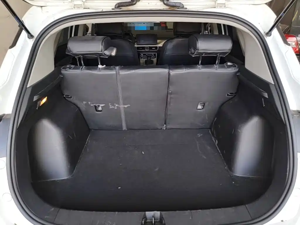 Geely Binyue — миниатюра 19