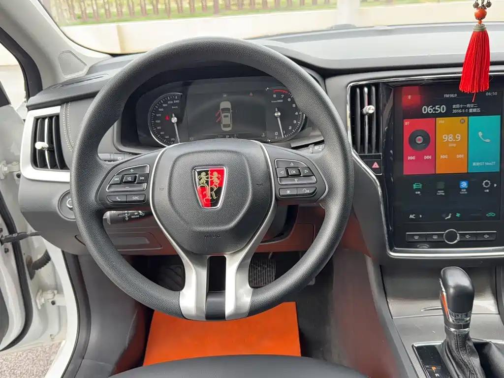 Roewe i6 Classic — миниатюра 13