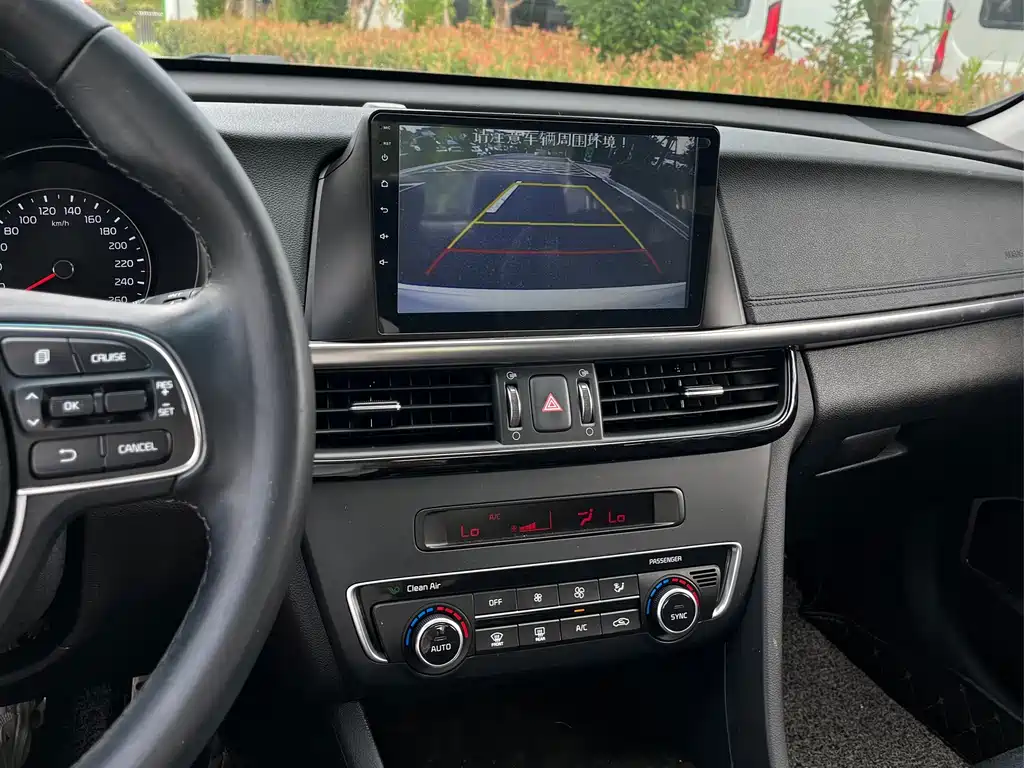 Kia K5 — миниатюра 10