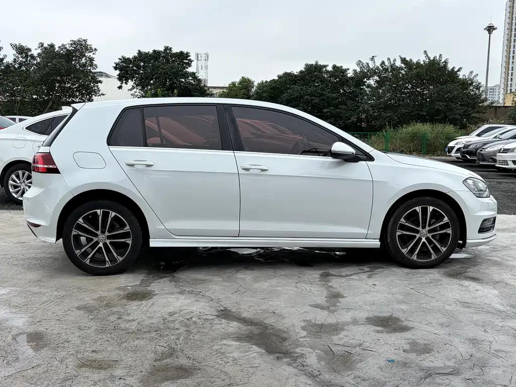 Volkswagen Golf — миниатюра 4