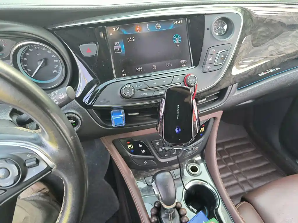 Buick Envision Plus — миниатюра 6