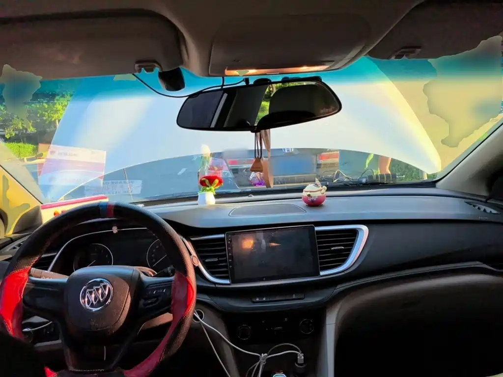 Buick Excelle — миниатюра 10