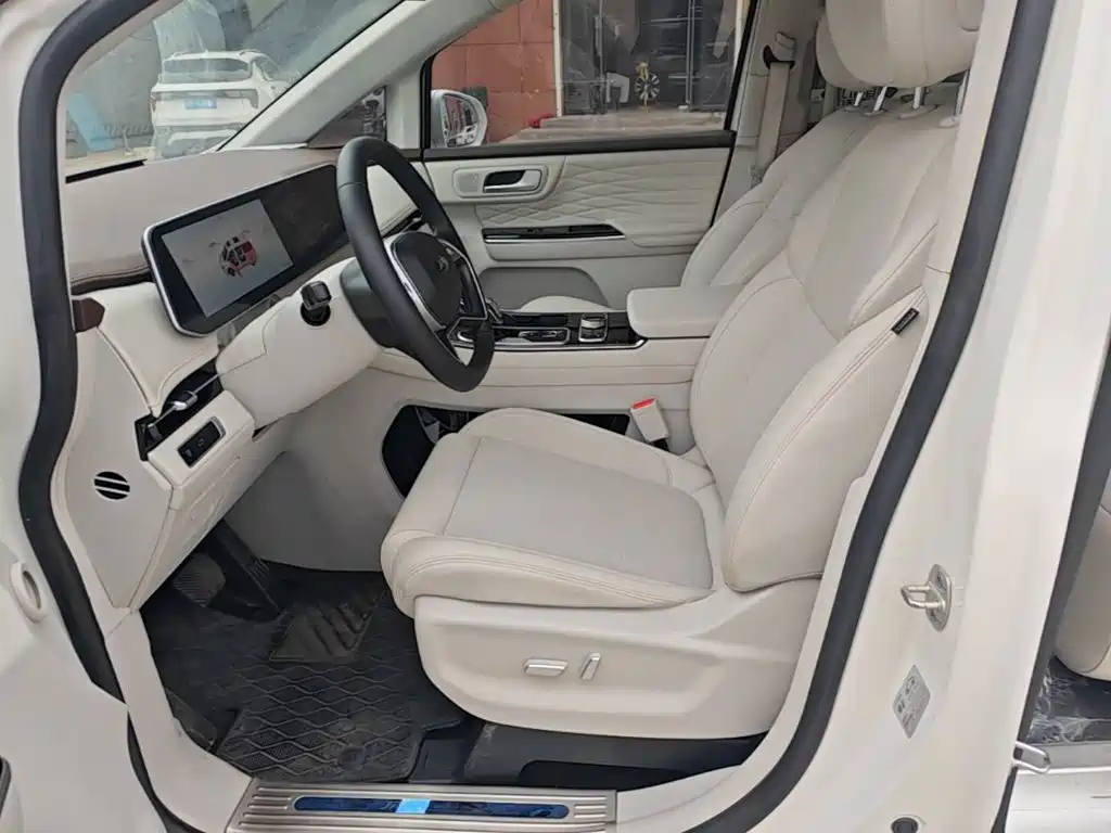 JAC Refine Refine RF8 — миниатюра 15