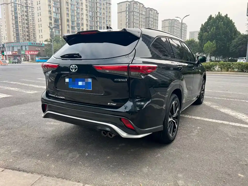 Toyota Crown Kluger — миниатюра 7